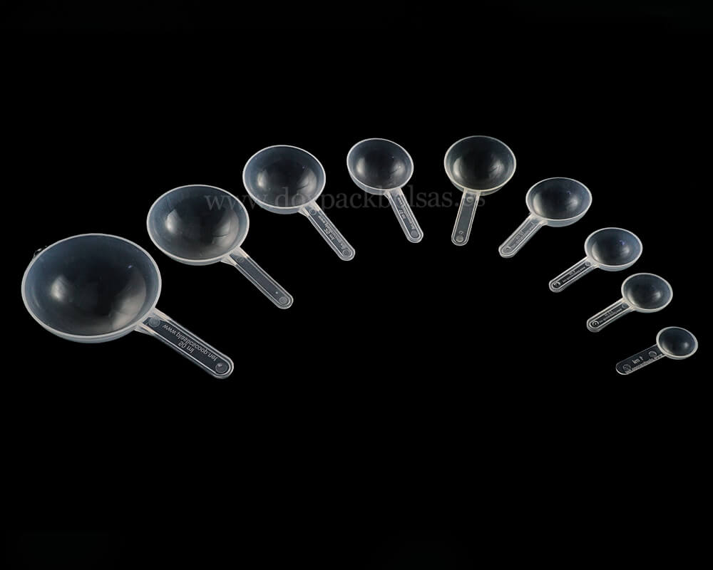 clear measuring scoops